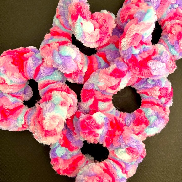 Hair Scrunchies FOR SALE - Picture 2 of 15